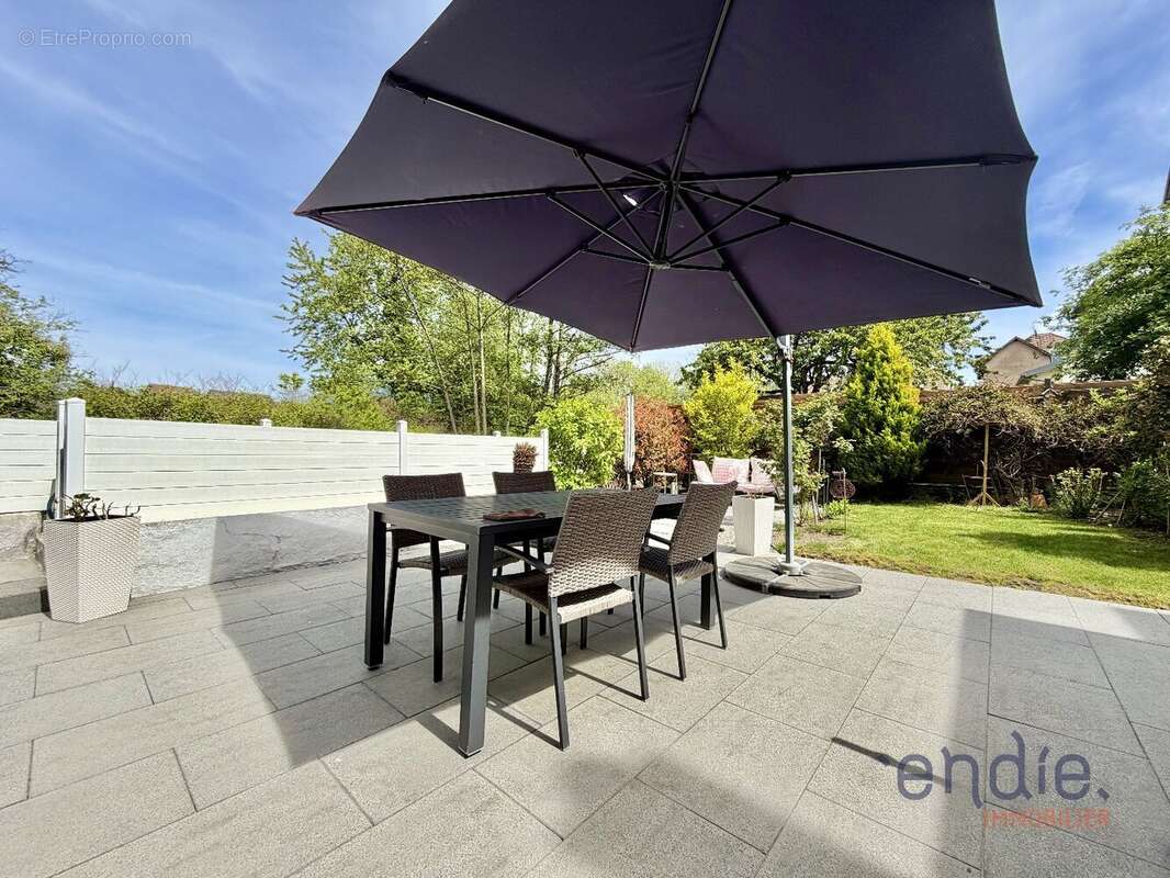 Appartement à VALDOIE