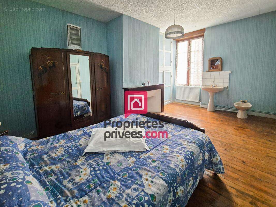 Maison à CASTELJALOUX