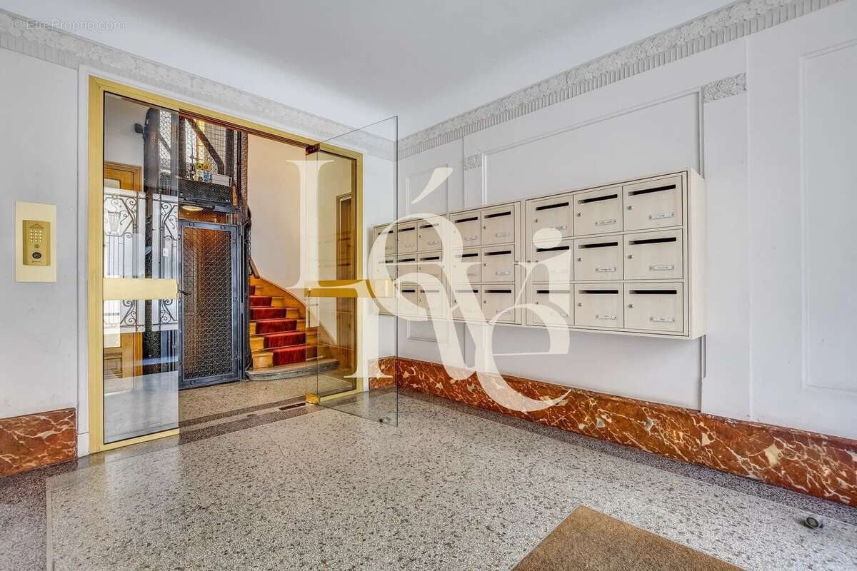 Appartement à PARIS-12E