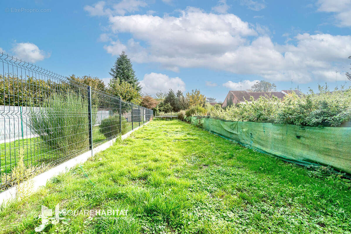 Maison à AUBERCHICOURT