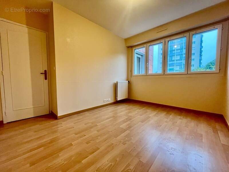QUIMPER (29), à vendre QUIMPER appartement T4 de 80 m² habitable - photo 8