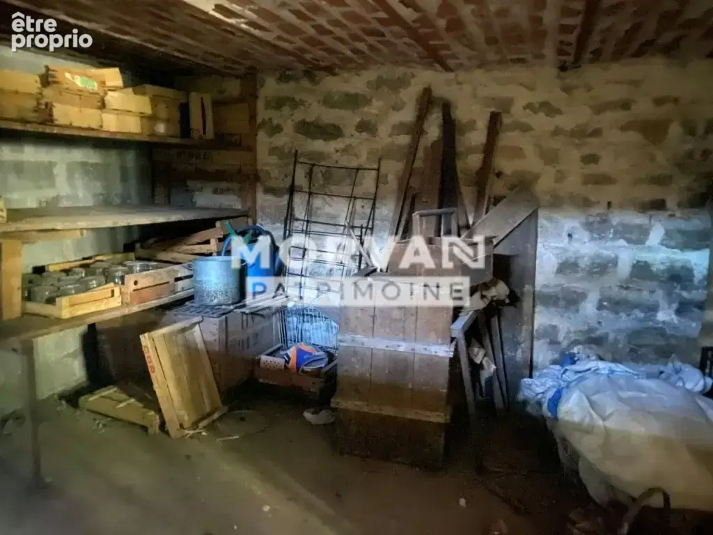 Maison de caractere 142.64 m coeur village bazois avec garage et cour - 69 000 € - photo 10