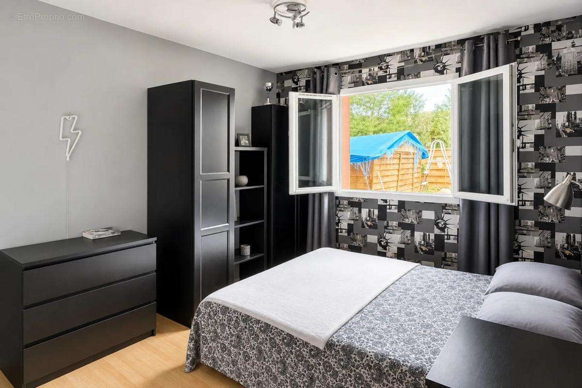 Maison de 7 pièces de 139 m² à Carcans - photo 7