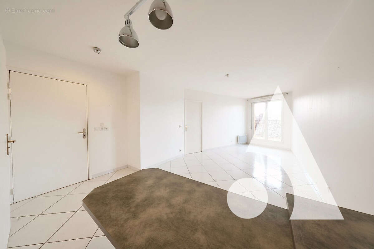 Appartement à CORBEIL-ESSONNES