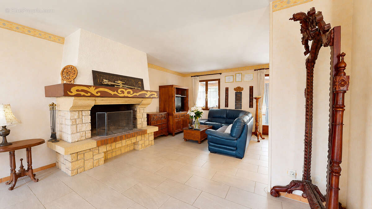 Maison à LE PECQ