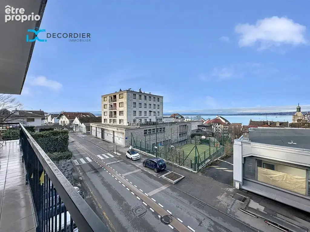Evian centre t3 balcon vue lac - photo 2