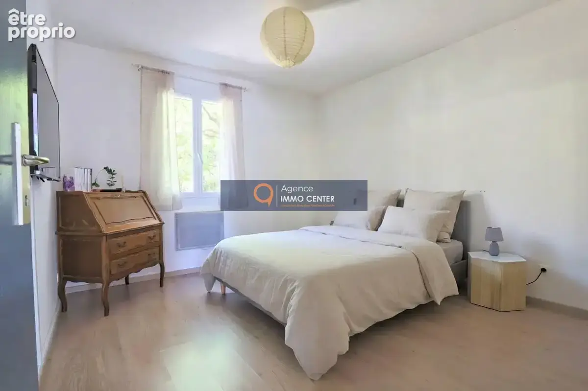 Maison de plain pied avec 3 chambres et garage - photo 8