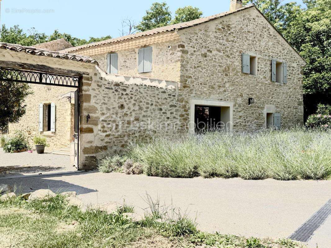 Maison à SARRIANS
