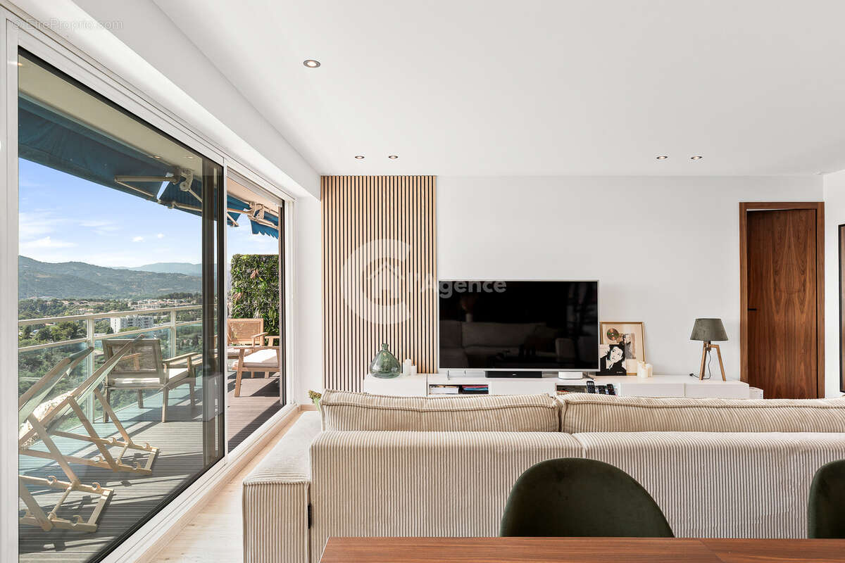 Appartement à LE CANNET