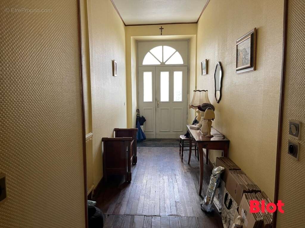 Appartement à ARGENTRE-DU-PLESSIS