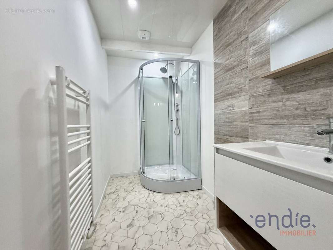 Appartement à GRAY