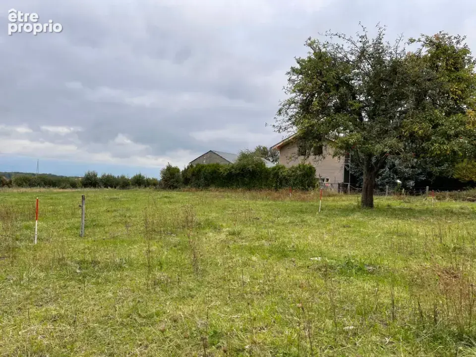 Terrain 528 m² à Saint-Genis-Pouilly  - photo 3