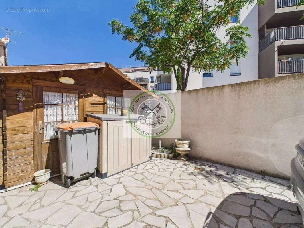 Appartement à FREJUS