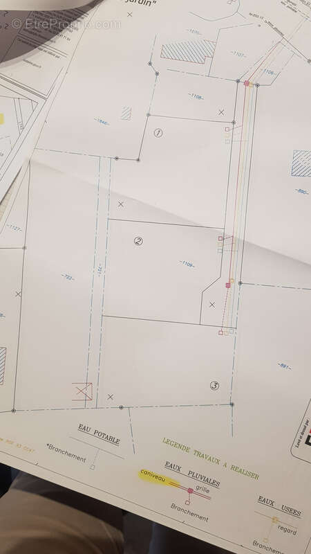 Terrain à L&#039;ABERGEMENT-SAINTE-COLOMBE