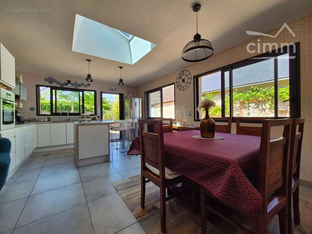 Blois à vendre Maison 3 chambres avec piscine - photo 2