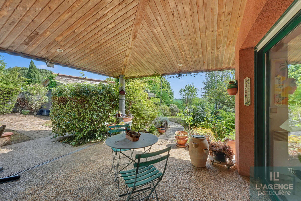 Maison à VIGOULET-AUZIL