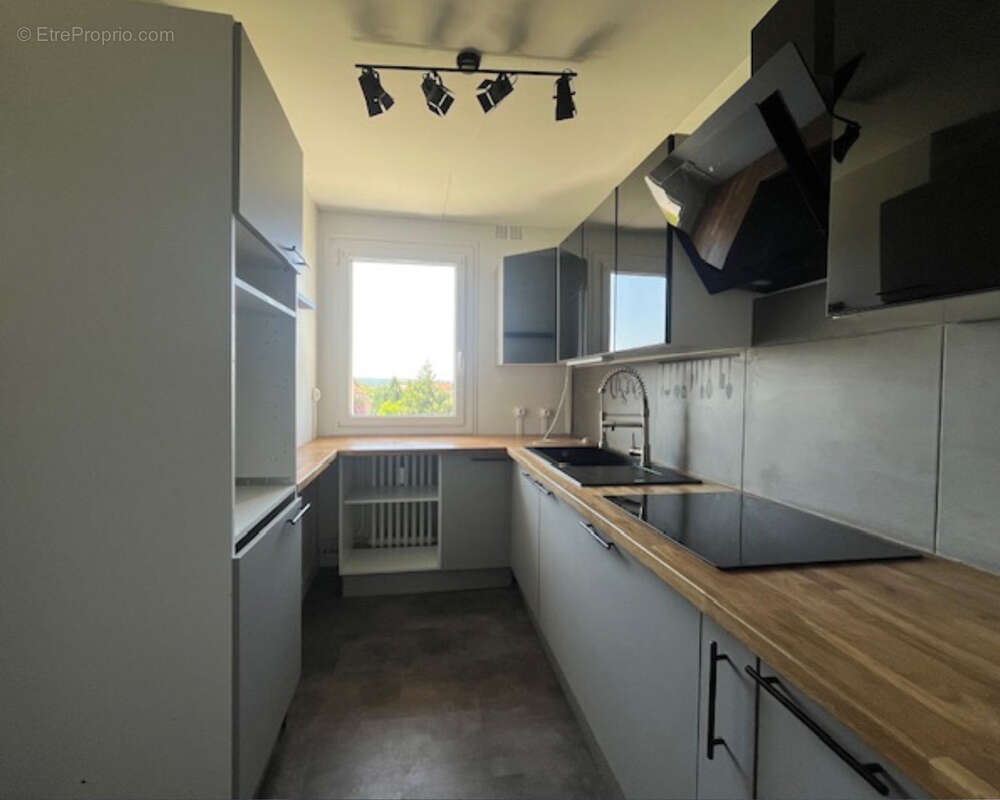 Appartement à SAINT-GERMAIN-DES-FOSSES