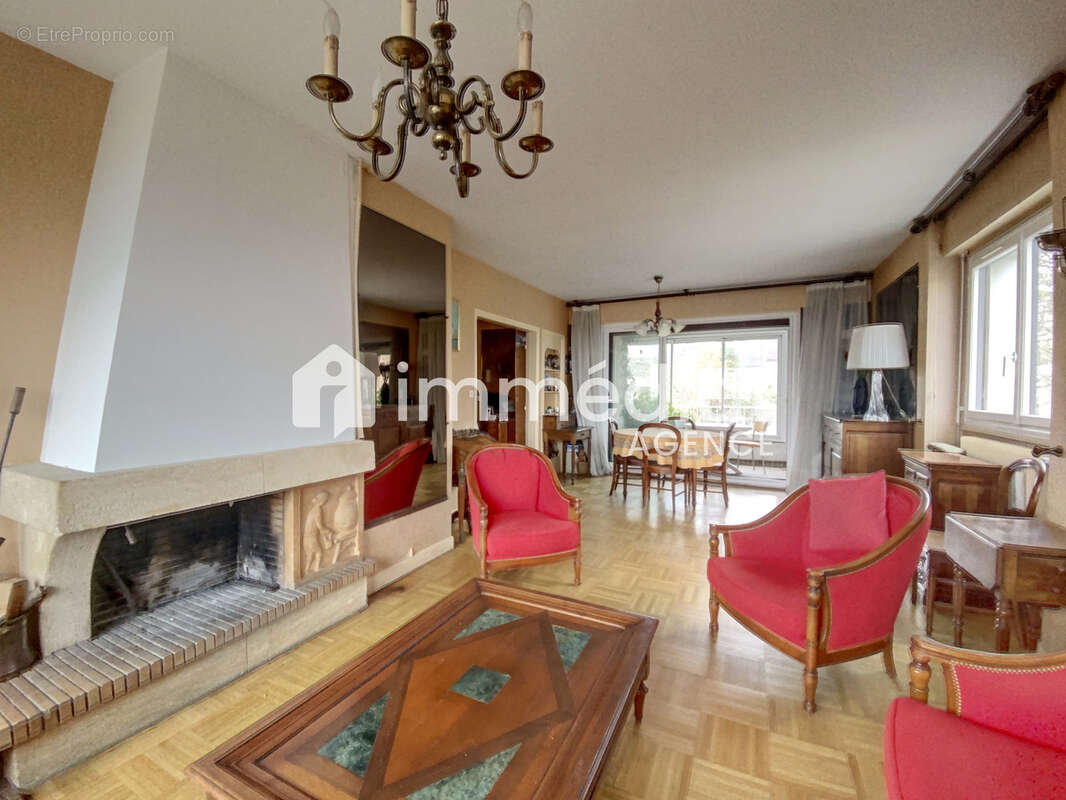 Appartement à RUEIL-MALMAISON