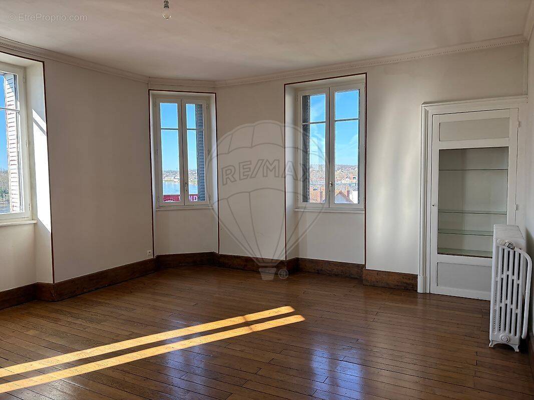 Appartement à DECIZE