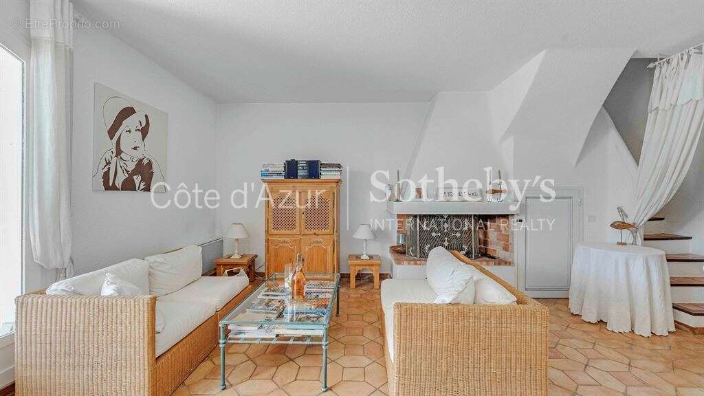 Maison avec amarrage privé à Port Grimaud – 3 chambres, piscine, Golfe de Saint-Tropez - photo 12