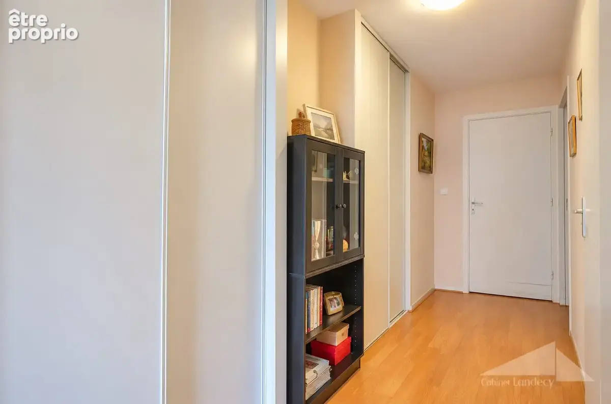 Appartement 3 pièces 85 m² à vendre à Thoiry (01710) - photo 9