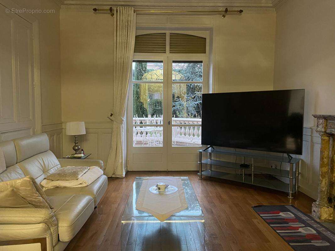Maison à LE COTEAU