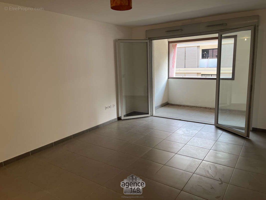 Appartement à MARSEILLE-2E