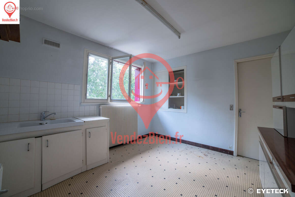 Maison à SAINT-DOULCHARD