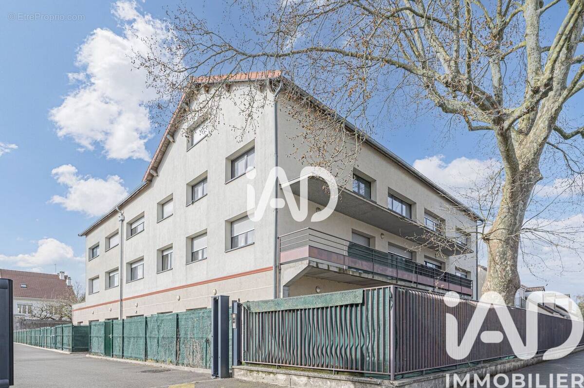 Photo 1 - Appartement à CHELLES