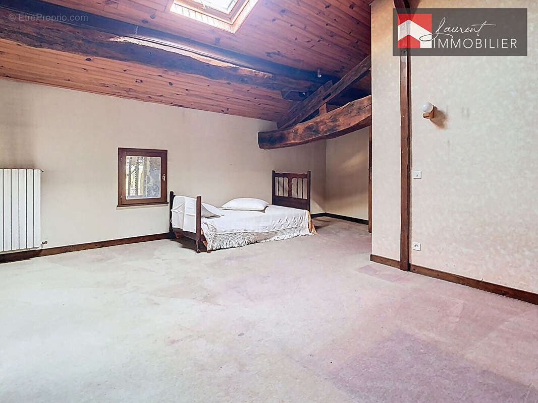 Maison à PONT-DE-VAUX