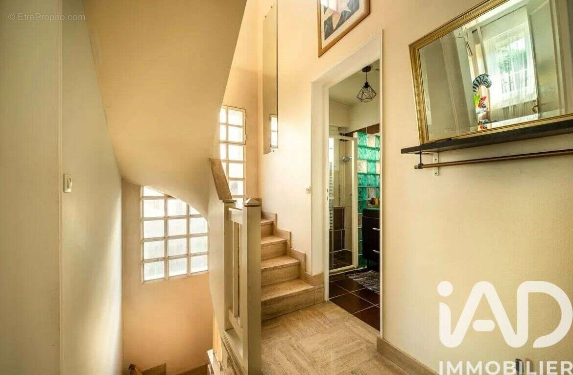 Maison 150 m² à Sarcelles  - photo 8