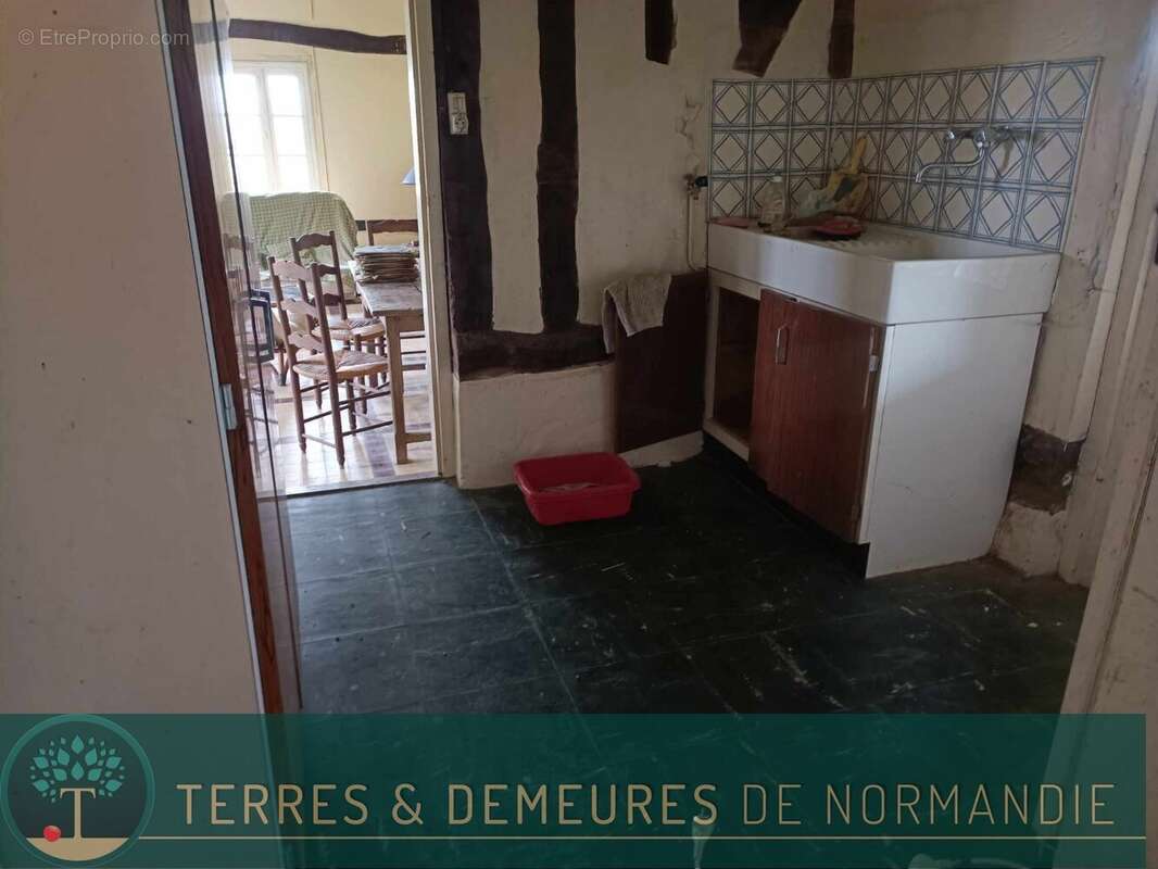 Maison à CORMEILLES