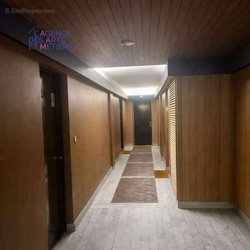 Appartement à PARIS-18E
