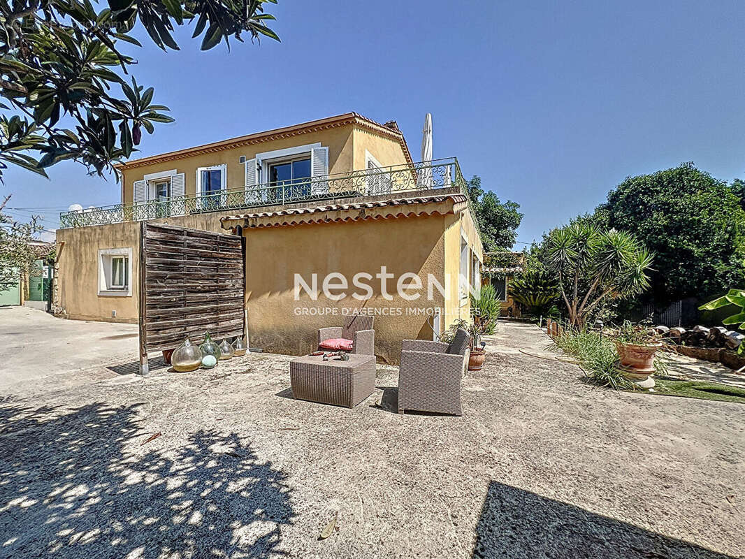 VALLAURIS - Maison - 230m² - Terrain 525m² - Projet promoteur - Hauteur autorisé - Proche commodités - photo 15
