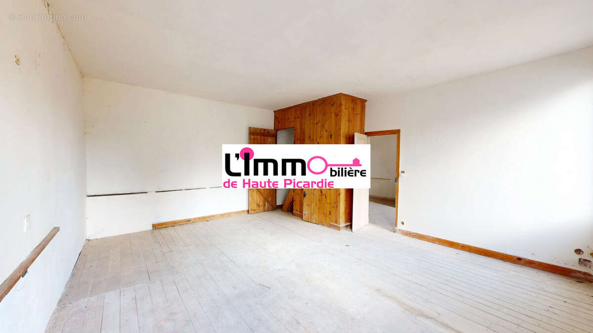 Appartement 223 m² à Caix  - photo 8
