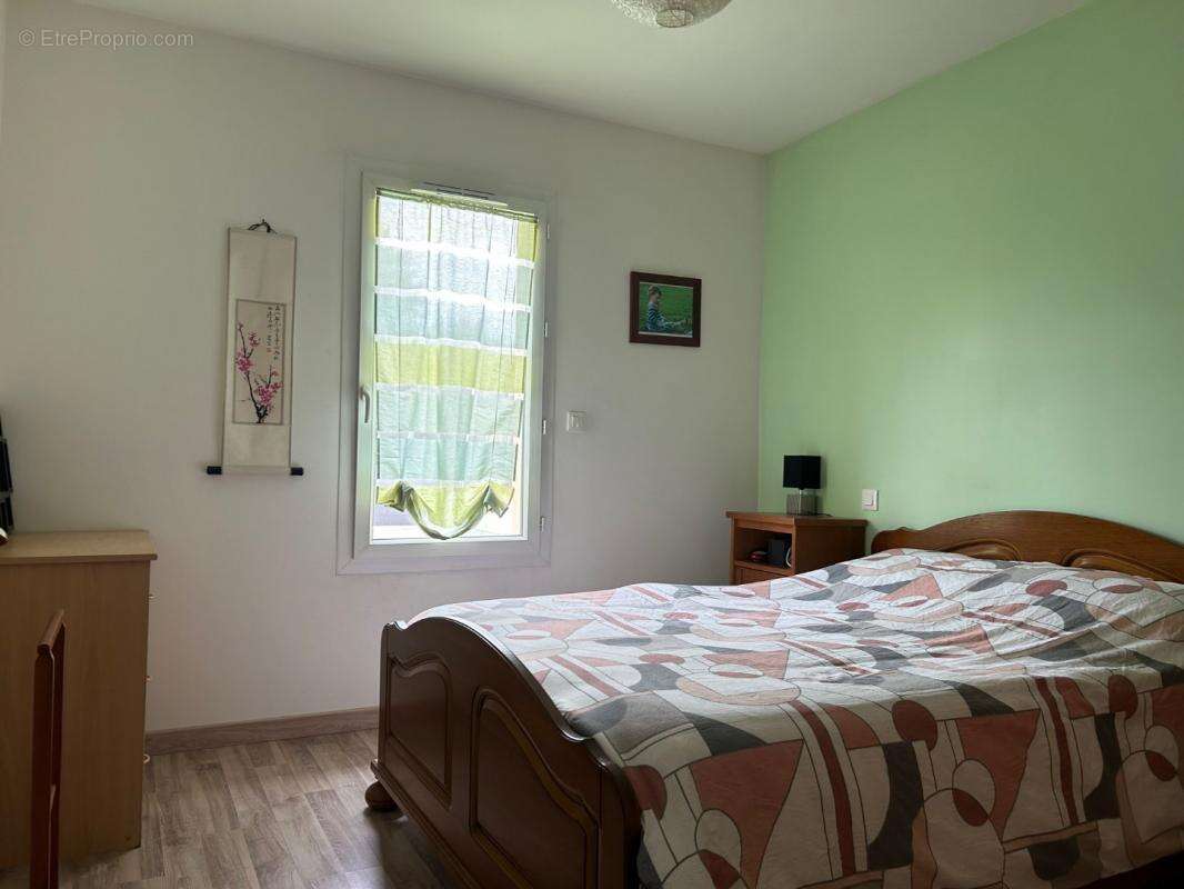 Maison à SAINTE-EULALIE-EN-BORN