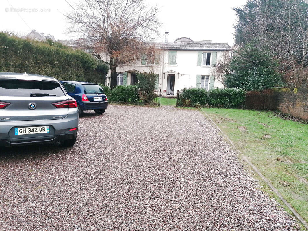 Appartement à LUXEUIL-LES-BAINS