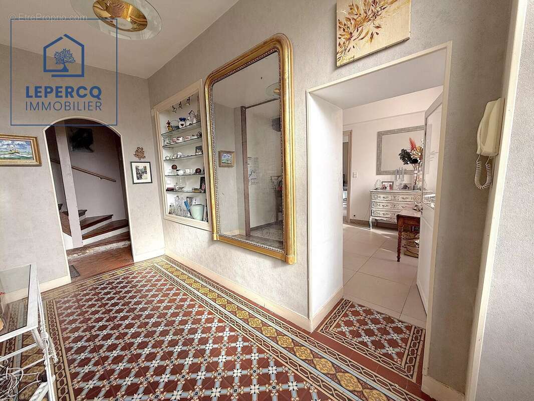 Appartement à NANTEUIL-LE-HAUDOUIN