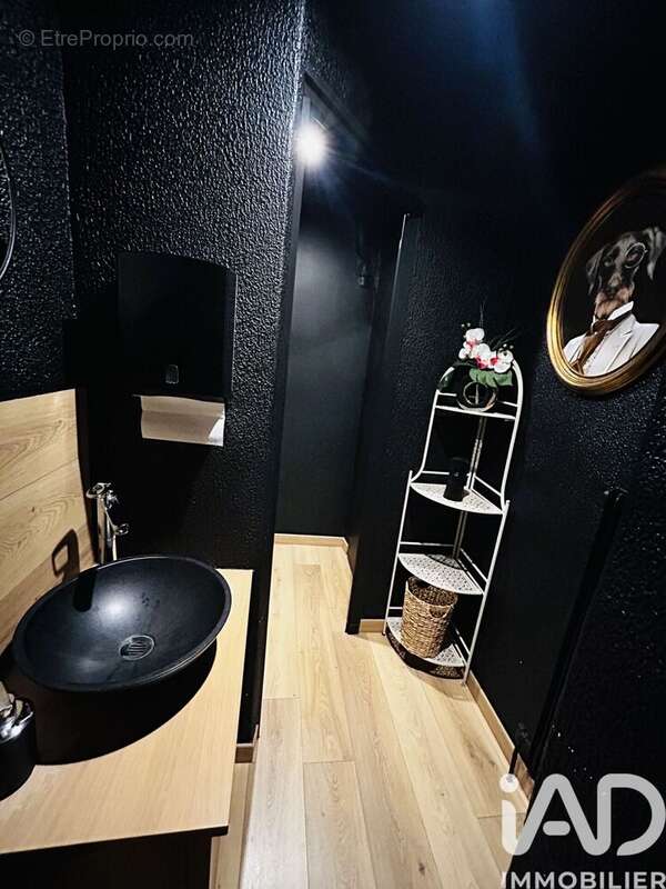 Photo 8 - Commerce à METZ