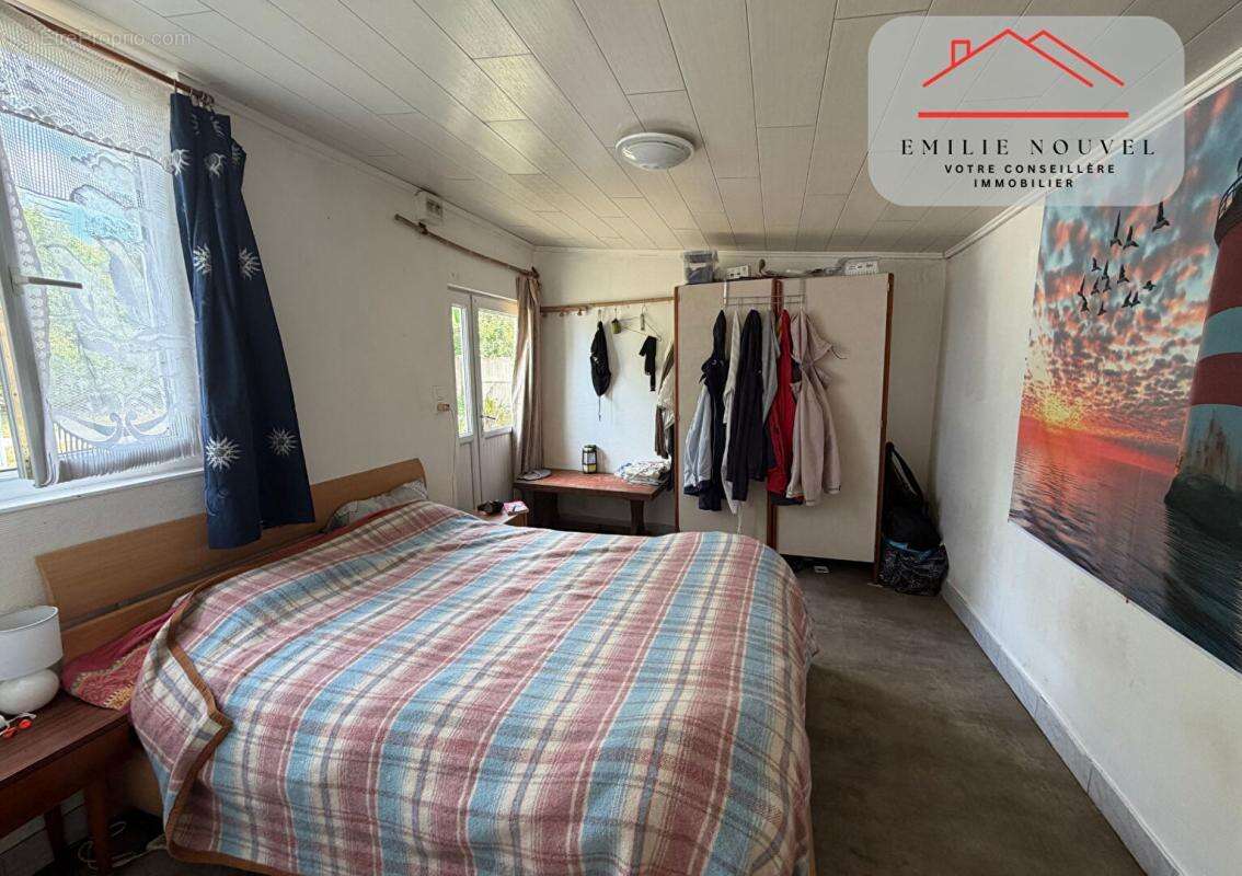 PLEUBIAN , Pied-à-terre littoral à 130 m de la plage, terrain 754 m² - photo 4