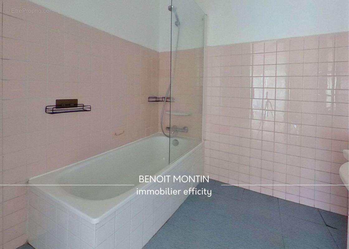 Appartement à SAINTE-FOY-LES-LYON