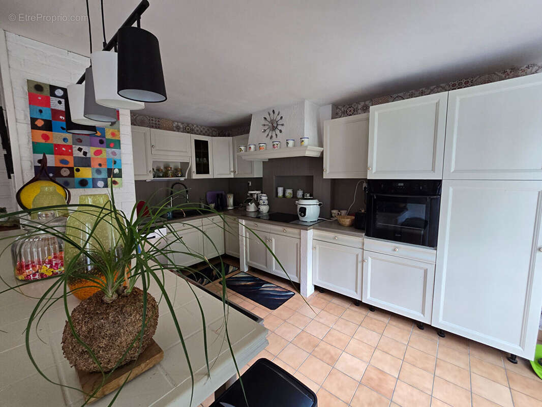 Maison à SAINT-SEBASTIEN-SUR-LOIRE