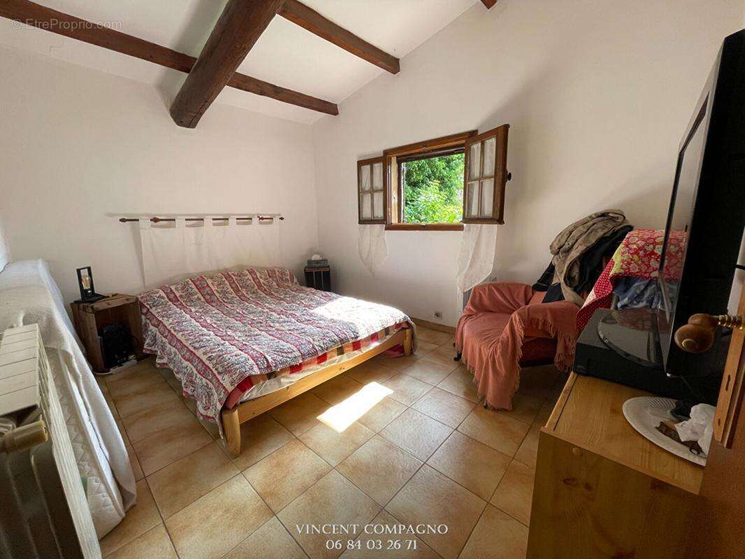 Maison à ESPARRON-DE-VERDON