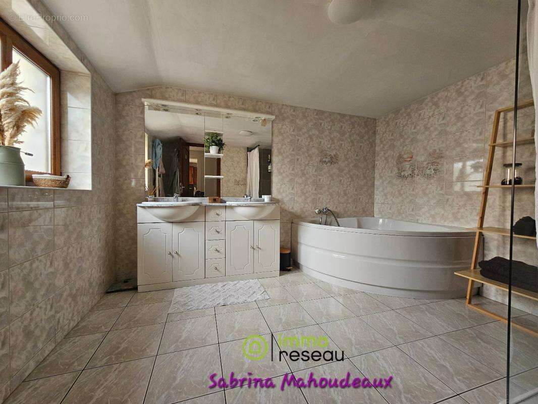 Maison à SAINT-MICHEL