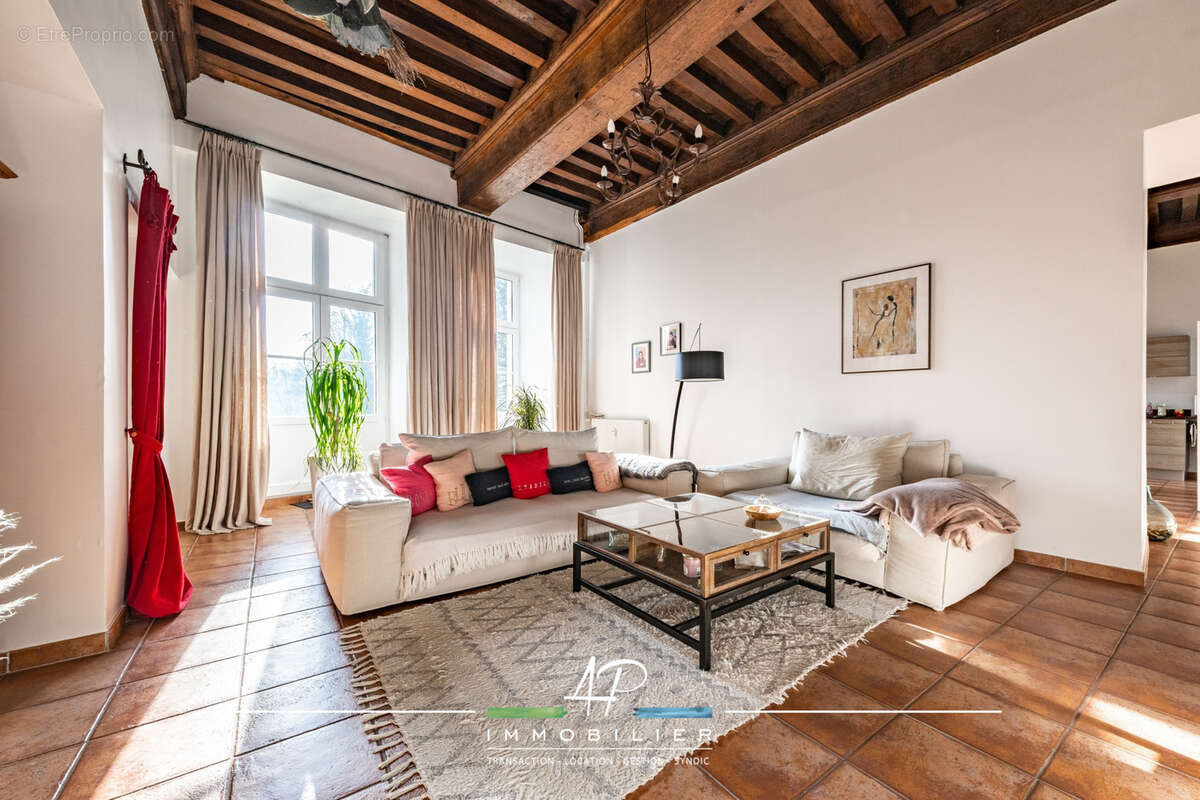 Appartement de caractère de 150 m2 de plain-pied au sein du château de Beire-le-Châtel - photo 3
