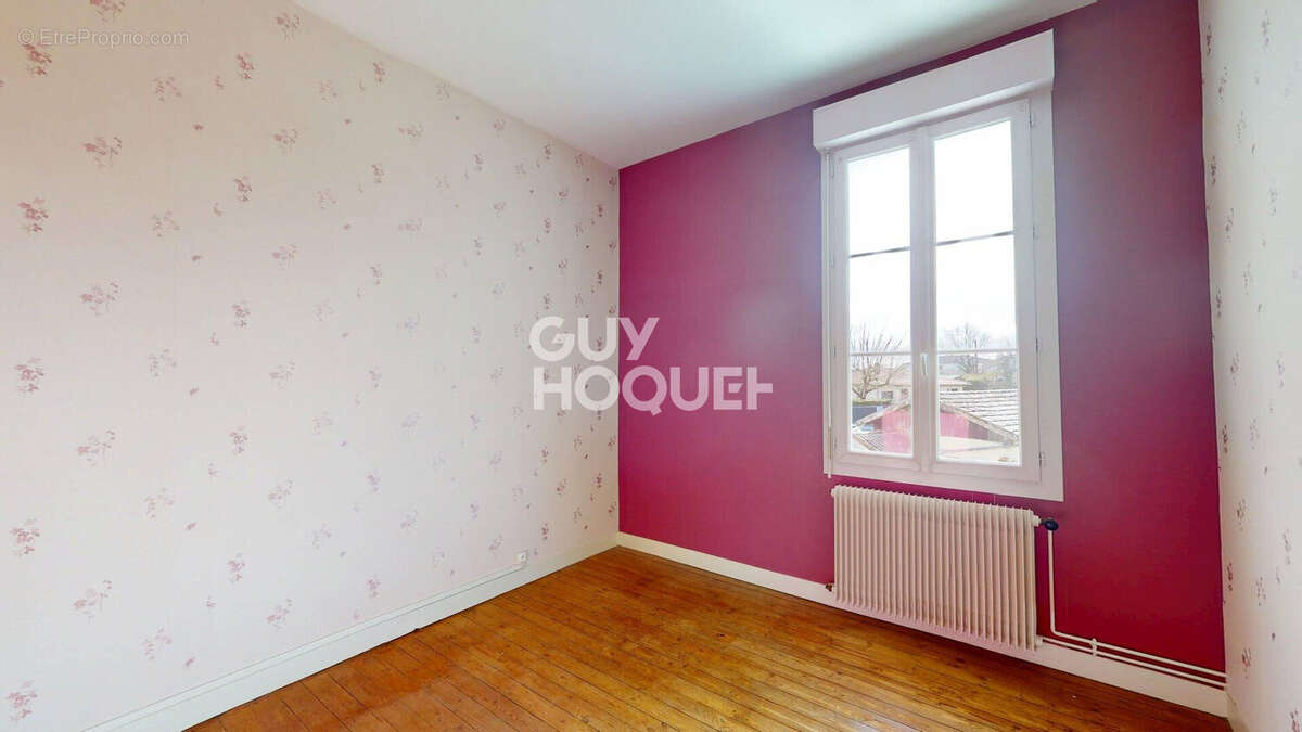 Maison bourgeoise de 200m2, avec dépendance et jardin - photo 9