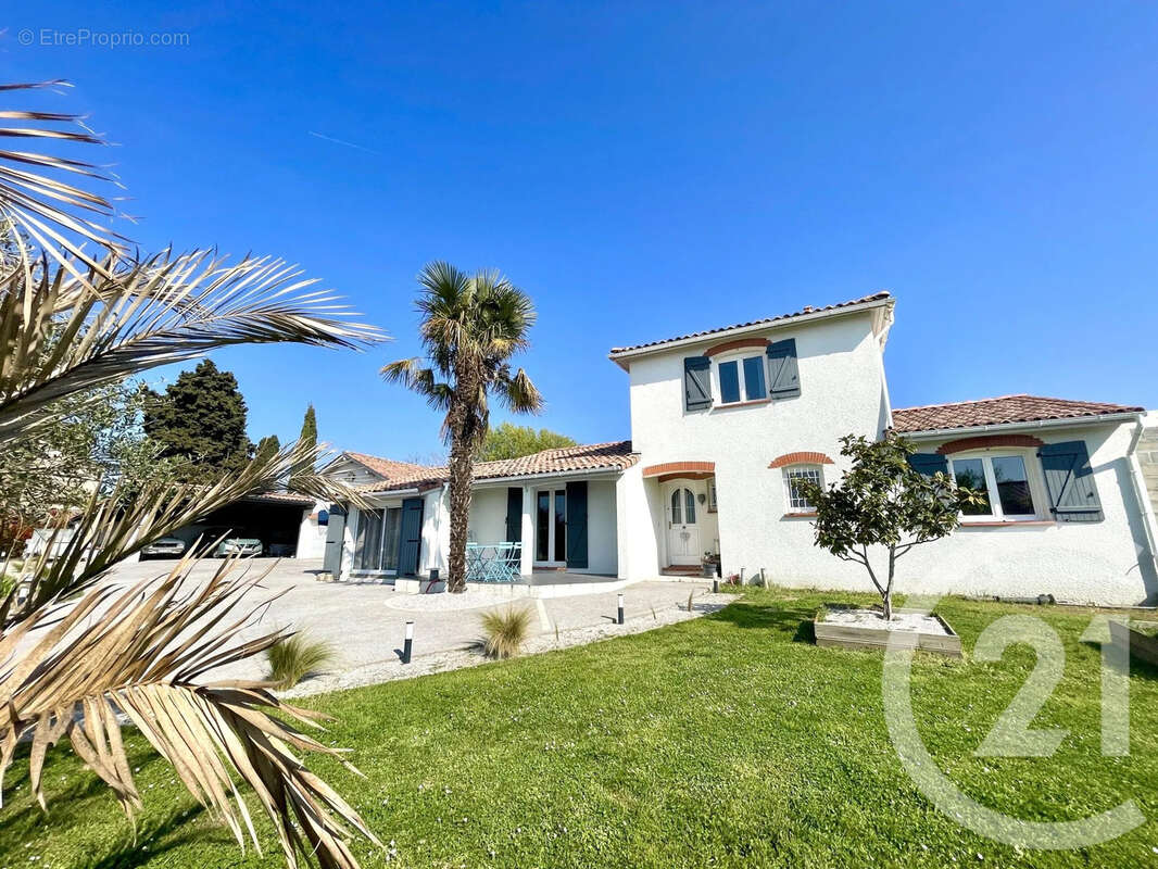 Maison 154 m² à L'isle-Jourdain  - photo 18