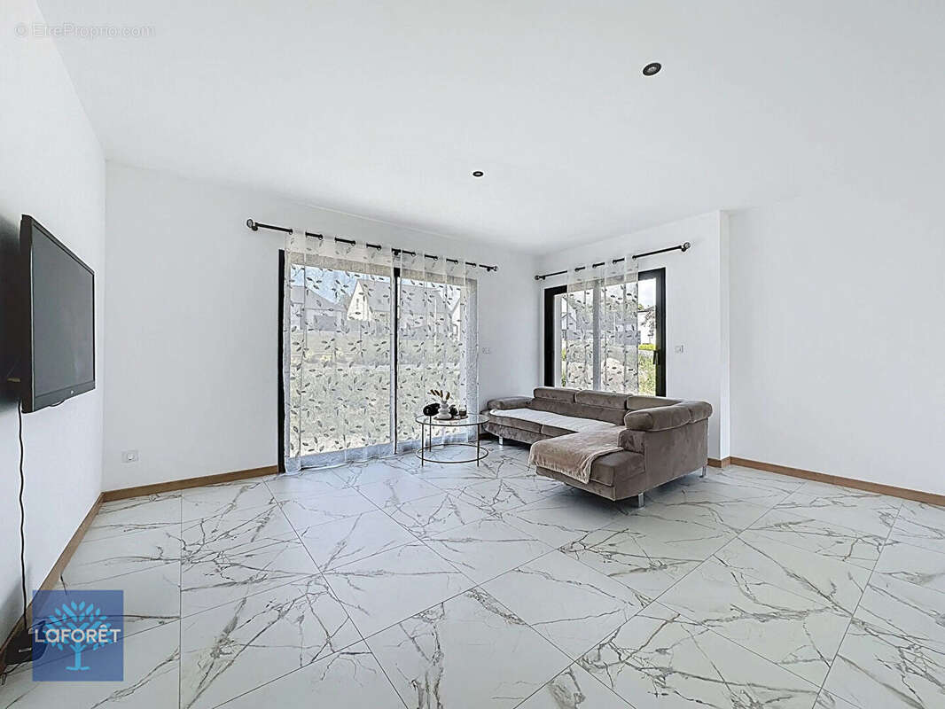 Maison à LA CHAPELLE-JANSON