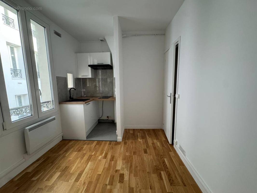 Appartement à PARIS-20E