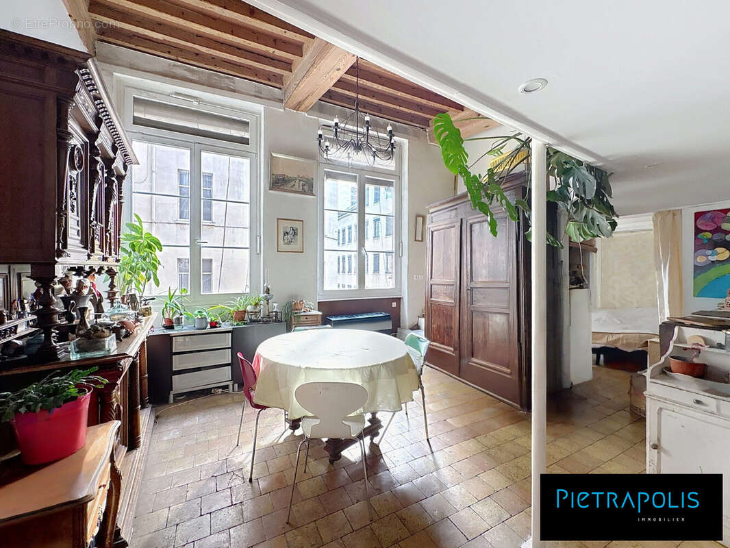 Appartement à LYON-1E